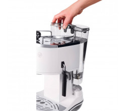 Кавомашина Delonghi ECO311 W